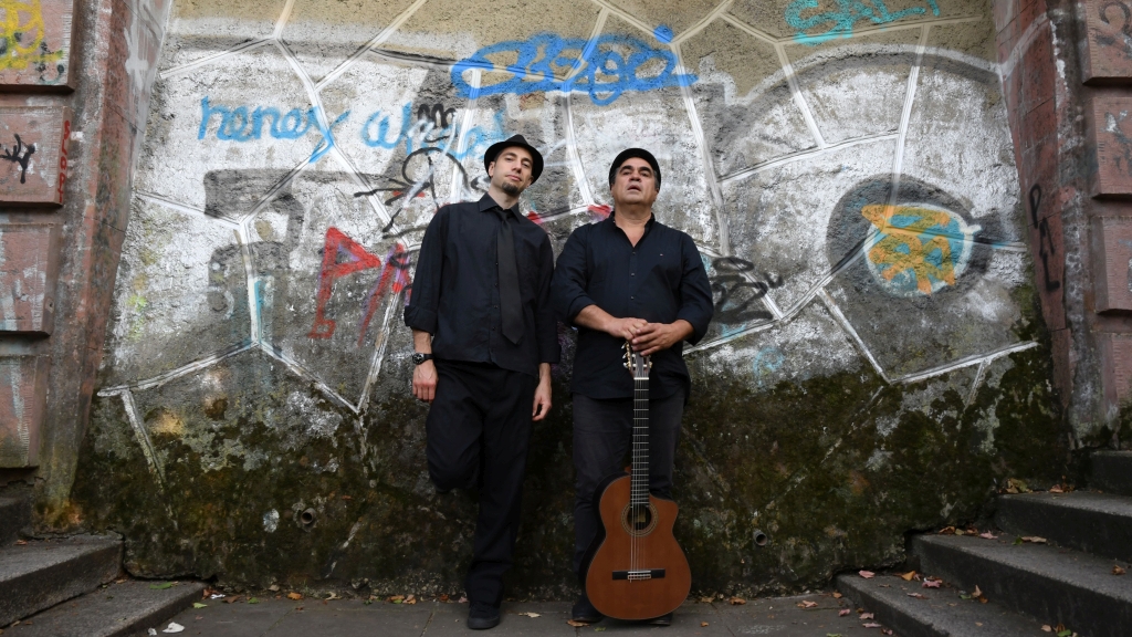 Chamuyando bajito Callejon