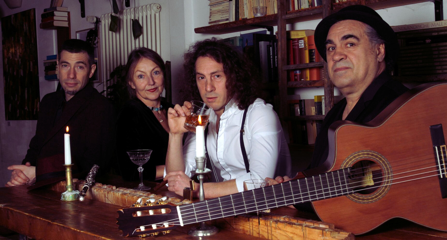 Chamuyando bajito Caf&eacute;