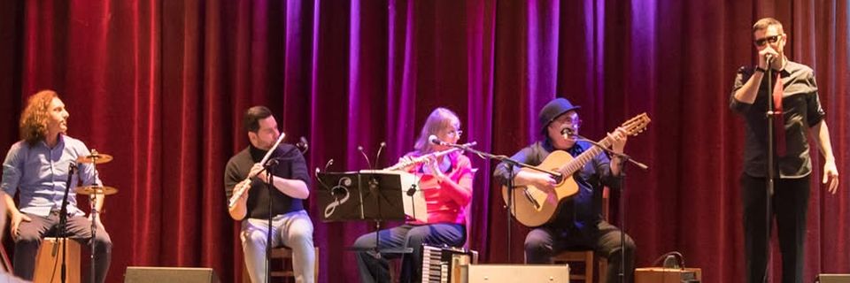 Chamuyando bajito milonga