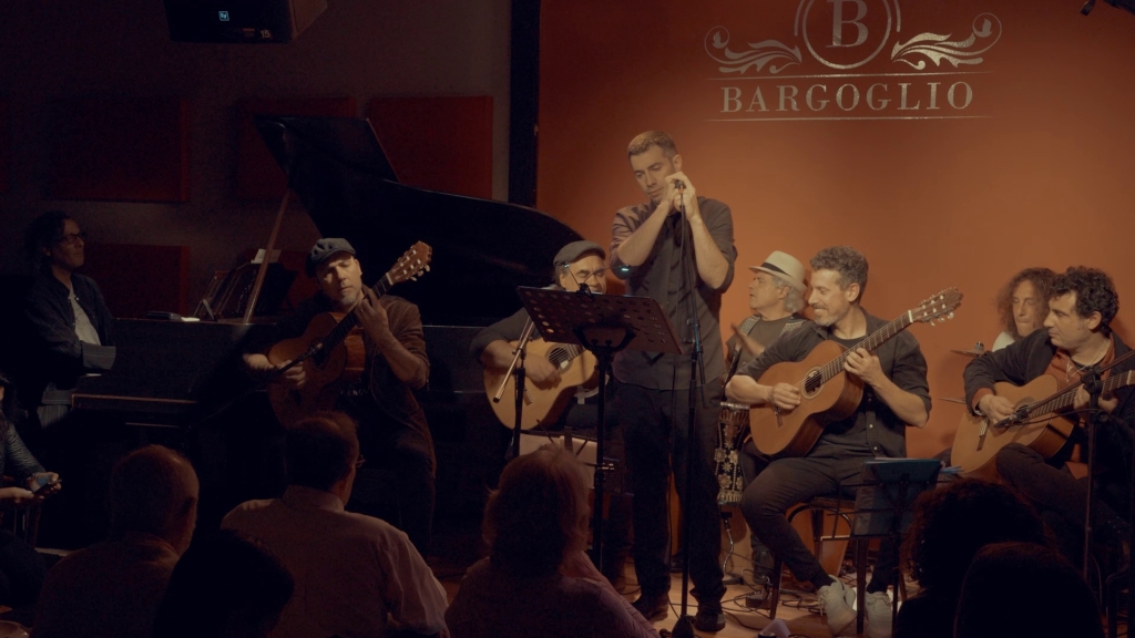 Chamuyando bajito Bargoglio